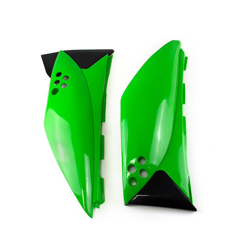 สีเขียว