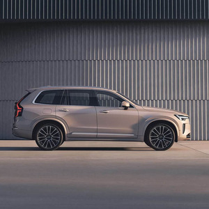 2026 Chic Volvo XC90 T8 <span class=keywords><strong>Hybride</strong></span> <span class=keywords><strong>Rechargeable</strong></span> AWD Luxe SUV Grand Format 7 Places Conduite à Gauche Import Véhicule Familial PHEV - Product Image 4