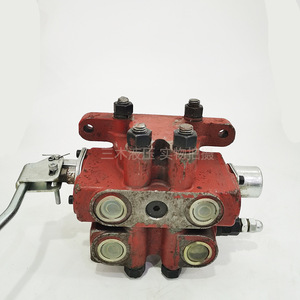 Vanne de commande directionnelle hydraulique DL 15 à quatre voies, 60 L/min, 315 bars, vanne de réversal manuelle pour chargeuse, petite pelle - Product Image 1