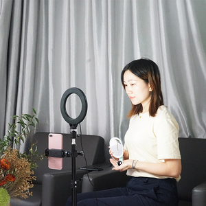 Anneau Lumineux LED pour Selfie avec Support de Téléphone Réglable et Trépied pour TikTok Live Stream Vidéo Studio Photographie de Produit Portable pour Maquilleurs - Product Image 3