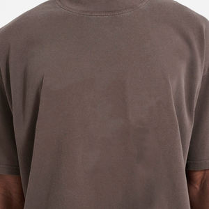 Camisetas Lisas de Cuello Redondo y Corte Holgado al por Mayor, Camisetas Oversize Personalizadas 100% Algodón, Camisetas de Hombre con Hombros Caídos y Tejido Grueso - Product Image 4