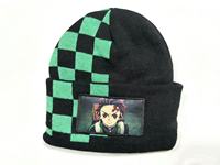 Gorro de Anime 100% Acrílico Térmico con Parche de Héroe de Manga y Patrón de Cuadros a la Mitad, Único para Otakus y Ropa Urbana de Invierno
