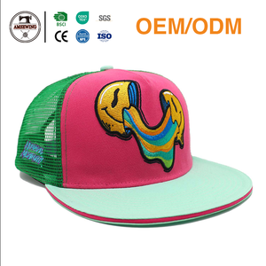 Individuell bestickte 3D-Logo Flat Brim <span class=keywords><strong>Snapback</strong></span> Trucker Cap im Hip-Hop-Stil mit Mesh und individuellem Logodruck - Product Image 1