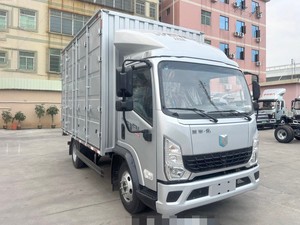 NOUVEAU Camion électrique 4x2 400KM à carrosserie entièrement fermée, véhicule de <span class=keywords><strong>livraison</strong></span> de marchandises tout temps, camion de transport avec cabine de nuit 100-150kW - Product Image 1