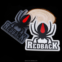 Écusson en caoutchouc PVC à motif de dessin animé, logo personnalisé, haute saturation des couleurs, design sur mesure, écologique, plat, 3D, souple, étiquette personnalisée pour chapeau