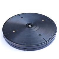 Plateforme tournante en plastique moulé par injection sur mesure avec surface rainurée circulaire et inserts métalliques