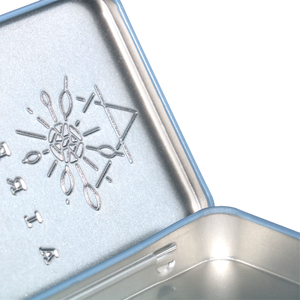 Biểu tượng tùy chỉnh dập nổi hộp thiếc hình chữ nhật cho thẻ chơi - Product Image 4