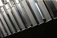 Lustre LED rectangulaire moderne en cristal K9 avec angle de faisceau de 360° et hauteur réglable pour salle à manger