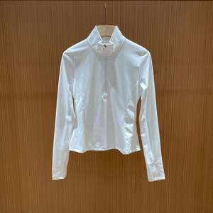 Ensemble de sport de luxe pour femme : débardeur de yoga, soutien-gorge de sport et leggings taille haute extensibles pour le fitness et la gym - Product Image 6