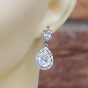 Orecchini a goccia in cristallo bianco champagne con montatura in argento 925, orecchini a goccia classici da sposa per donna - Product Image 4