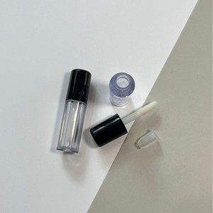 Tubo de Brillo Labial de Plástico Transparente de 0.5ml con Tapa Negra, Envase Vacío para Aplicación de Maquillaje DIY - Product Image 2