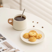 Tasse à café en céramique Shangjin Fresh Chic avec soucoupe, couleur unie, style Instagram, tasses assorties pour couples, coffret cadeau