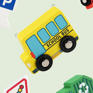 Ensemble <span class=keywords><strong>de</strong></span> jouets <span class=keywords><strong>de</strong></span> <span class=keywords><strong>signalisation</strong></span> <span class=keywords><strong>routière</strong></span> en bois pour enfants, comprenant des mini-véhicules et des accessoires routiers pour la reconnaissance visuelle et l'apprentissage ludique du trafic - Product Image 6