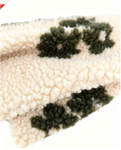 <span class=keywords><strong>Tela</strong></span> de Felpa Suave Similar a la Piel Sintética con un Patrón Fresco y Ligero, Adecuada para Ropa, Mantas, Decoración del Hogar y Aplicaciones de Juguetes. - Product Image 3