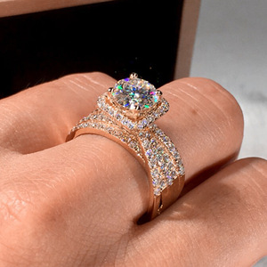 Anillo de Diamantes en Oro Rosa F842, Corte Brillante Redondo, Color G Natural, Joyería de Compromiso para Mujer - Product Image 4