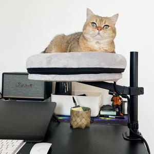 سرير دوار للقطط مع تدفئة، مصنوع من قماش الفلانيل الدافئ والناعم، قابل للإزالة والغسل، مع ارتفاع قابل للتعديل، تصميم دائري - Product Image 2