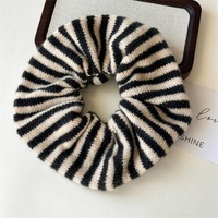 Bandeau rayé en fil pour l'automne et l'hiver, avec une touche haut de gamme, nouveau bandeau en caoutchouc pour accessoires de cheveux pour filles, chouchous simples