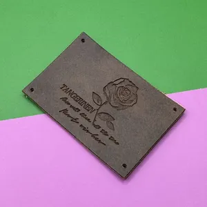 Özel kot giyim Retro etiketler PU deri yama etiketleri özelleştirilmiş kabartmalı Logo etiketi rozetleri