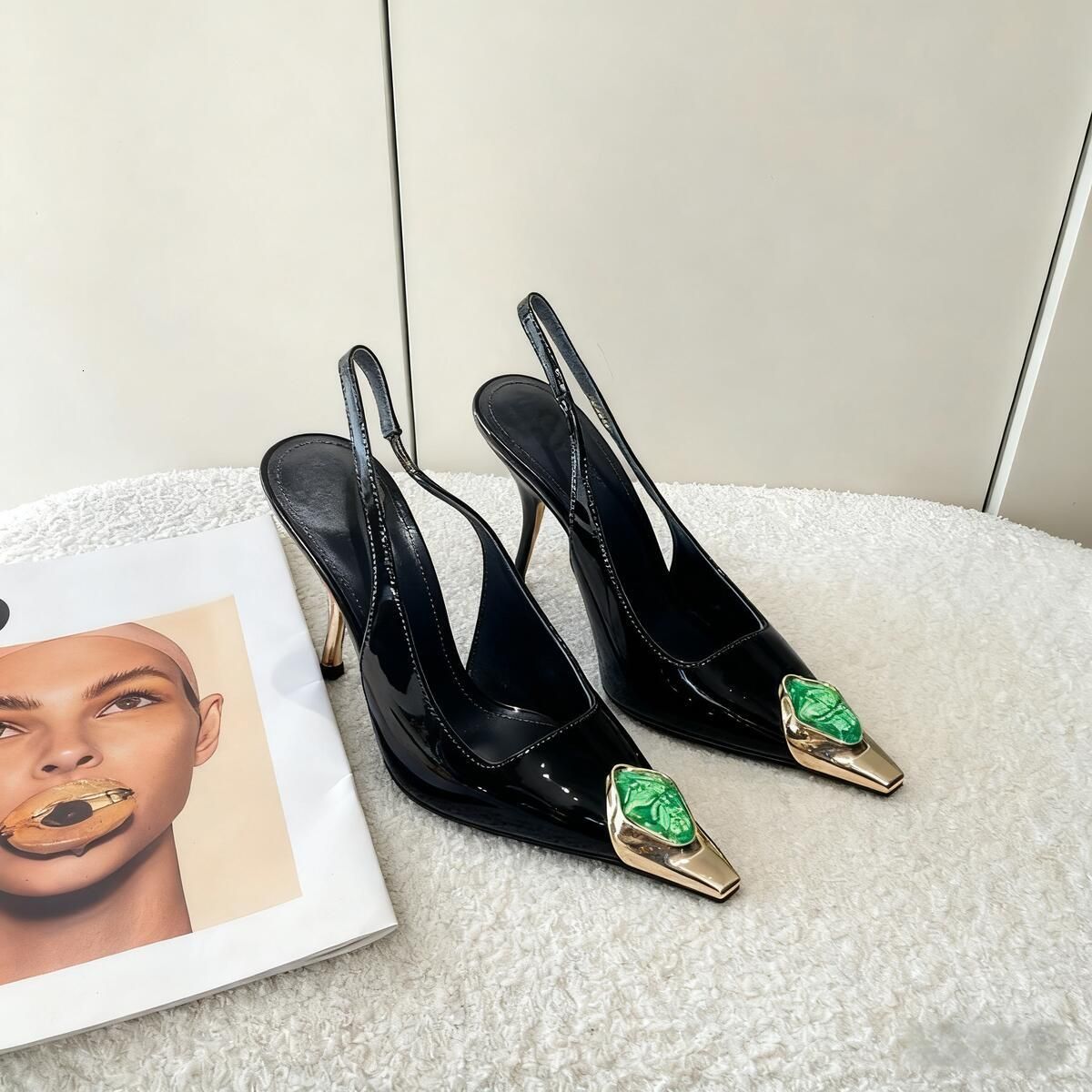 สีเขียว