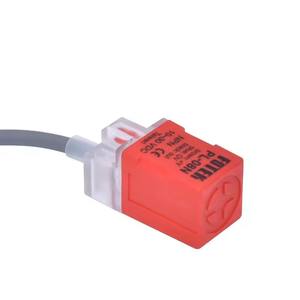 موصلات صناعية Fotek مربعة طويلة من الدرجة ، مع طراز - Product Image 3