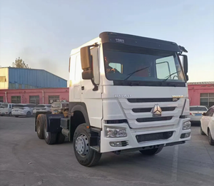 Cabezal de Tractor Sinotruk HOWO 371 usado, bajo kilometraje, 10.000 <span class=keywords><strong>km</strong></span>, Euro 2, bien cuidado - Product Image 2