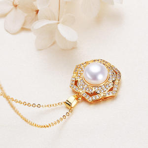 Collar de Perlas de Agua Dulce con Cadena de Circonia Incrustada en Oro Chapado en Cobre de Estilo Étnico, Venta al por Mayor de un Puesto Budista - Product Image 1