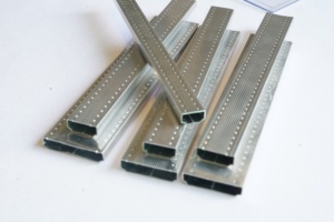 Barre d'espacement en aluminium 8.5A 0.18mm pour double vitrage isolant, pour fenêtres et portes en verre creux, pour maintien de la chaleur - Product Image 2