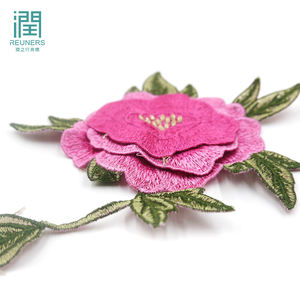 Parches Personalizados con Logotipo, Parches de Rosas Bordadas para Ropa - Product Image 4