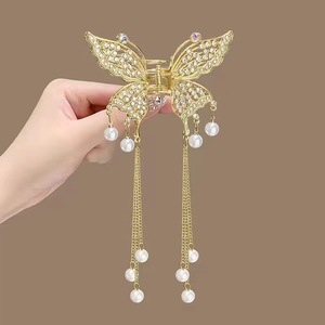 YT fait à la main de luxe plaqué or <span class=keywords><strong>perle</strong></span> chaîne gland griffe <span class=keywords><strong>pince</strong></span> <span class=keywords><strong>pour</strong></span> les femmes épais papillon cheveux métal cheveux griffe pinces <span class=keywords><strong>pour</strong></span> les femmes - Product Image 5