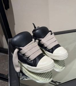 Zapatos deportivos de cuero genuino hechos a mano, versátiles y a la moda, con amortiguación, antiolor y absorbentes del sudor, lujosos para hombres y mujeres - Product Image 3