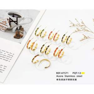 Boucles d'oreilles créoles en acier inoxydable doré pour femmes, accessoire de mode - Product Image 1