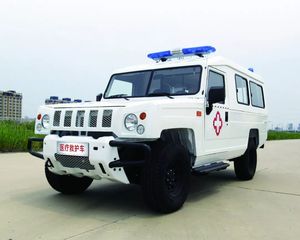Nueva Ambulancia Médica con Tracción en las Cuatro Ruedas, Transmisión Automática de Gasolina, Longitud de 3-8 m, Emisión EURO 5, Origen Hubei - Product Image 2