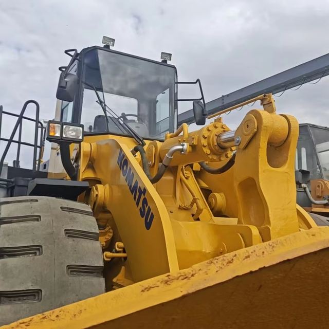 Komatsu WA500 2018 Model Wheel Loader 263KW Power Efficient Fuel-Efficient 30% Direct Drop 20000 Limited Time Motor Bearing 35