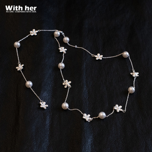 Withher Vielseitige Gänseblümchen-Blumen-Halskette mit Kunstperlen, Funkelnde Florale Dekoration Minimalistische Elegante Damen-Perlenkette - Product Image 2