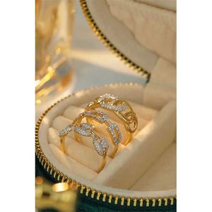 Xinfly Luxury Wholesale Fashion Hip Hop 18k Yellow Gold Natural Diamond Rings - Product Image 1