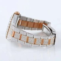 Montre en quartz Moissanite Iced Out avec bracelet en acier inoxydable, cadran rond, affichage de la date, montre-bracelet de luxe, style bijoux personnalisés