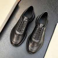 Sepatu Sneakers Pria Premium Kulit Asli Putih Sol Tebal Mewah Aksen Oranye untuk Jalan Santai Sehari-hari