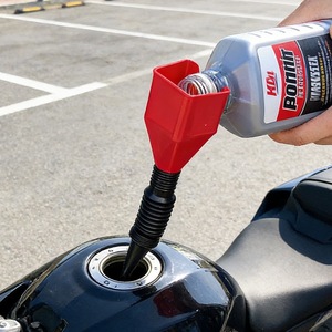 JYNB Hands-Free Oil Funnel 4.3cm Diameter With <b>Clip</b> For Motorcycle Fueling - Product Image 3
