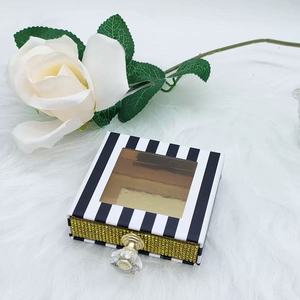 Boîte d'emballage exquise <span class=keywords><strong>pour</strong></span> nail art <span class=keywords><strong>en</strong></span> cristal carré, boîte de rangement <span class=keywords><strong>pour</strong></span> ongles portable, livrée avec logo <span class=keywords><strong>en</strong></span> carton, personnalisable - Product Image 4