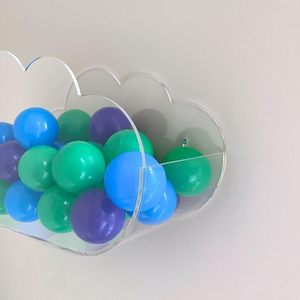 Tùy chỉnh Acrylic bán buôn trong suốt treo tường đám mây túi bé phòng trò chơi phòng lưu trữ hộp Acrylic Đồ chơi kệ trưng bày - Product Image 2