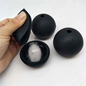 Moldes de Silicona Reutilizables y Ecológicos de 2.5 Pulgadas para Hacer Esferas de Hielo con Logotipo Personalizado, para Whisky y Cócteles - Product Image 3