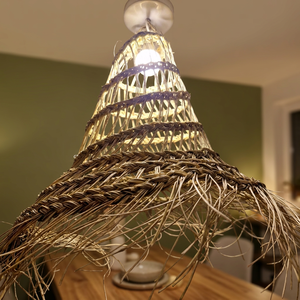 Lampe suspendue en forme de cône en bambou tissé à la main, artisanale, décoration naturelle, artisanat, décoration de la maison, style marocain classique - Product Image 2