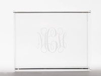 Plateau de rangement de bureau en acrylique transparent gravé sur mesure |   Boîte de rangement de bureau carrée en Lucite avec impression de monogramme personnalisé en écriture cursive