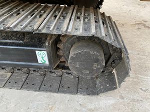 รถขุดตีนตะขาบมือสอง Caterpillar CAT 306 6 ตัน นำเข้าจากญี่ปุ่น พร้อมห้องโดยสาร ใบมีดดันดิน เหมาะสำหรับงานฟาร์มและไซต์ก่อสร้าง - Product Image 3
