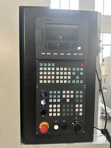 เครื่องกลึงไฮเทค TCK-46T พร้อมมอเตอร์และหัวจับไฮดรอลิก, หัวจับขนาด 8 นิ้ว, ความเร็ว 4000 รอบต่อนาที, ฝาครอบสแตนเลสเต็มตัว - Product Image 3