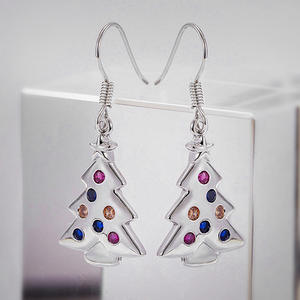 Pendientes colgantes Kiss Me de oro blanco con forma de árbol de Navidad y diamantes de imitación de cristal para mujer, joyería de regalo - Product Image 4