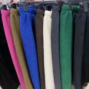 Modello da 2.95 dollari FYK112 vendita calda in pile invernale spesso Plus Size <span class=keywords><strong>pantaloni</strong></span> sportivi svasati <span class=keywords><strong>pantaloni</strong></span> da esterno da <span class=keywords><strong>donna</strong></span> con colori - Product Image 6