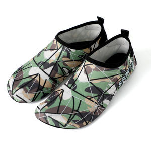 Fourniture directe d'usine pieds nus Wading chaussures d'eau pour hommes femmes matériau en caoutchouc à séchage rapide pour la plage en plein air plongée Yoga natation - Product Image 3