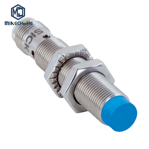 Capteur inductif industriel IMB12-08NPSVC0S avec boîtier en acier inoxydable pour la détection dans les environnements difficiles - Product Image 1