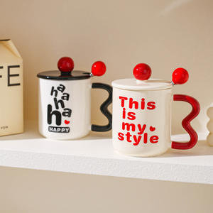 Taza de Agua Moderna de Porcelana Blanca Resistente a Altas Temperaturas, Taza Creativa para Parejas con Tapa y Cuchara, Regalo para Amigos - Product Image 1